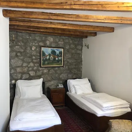 Garni Oblacinsko Jezero Szálloda 4*