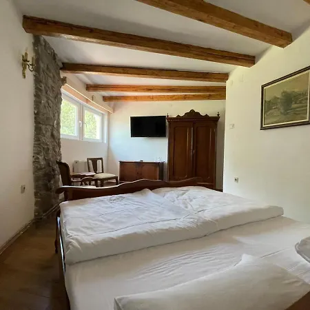 Szálloda Garni Oblacinsko Jezero 4*